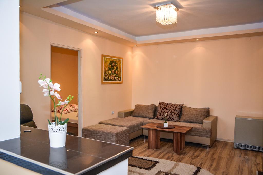 Apartment Ruza Kladovo Exterior foto